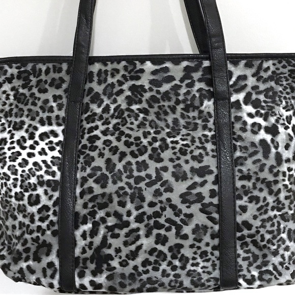 1 Left! Gray Animal Print Vegan Leather Tote Bag - Picture 2 of 8